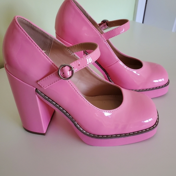 Steve Madden Hot Pink Mary Jane Shoes - Picture 5 of 8